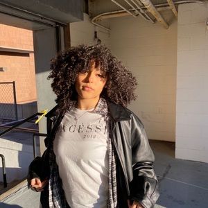 Meet your Posher, Alison